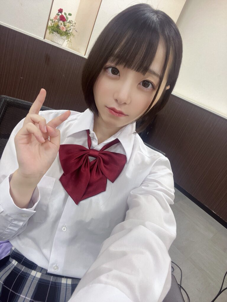 小島みこ