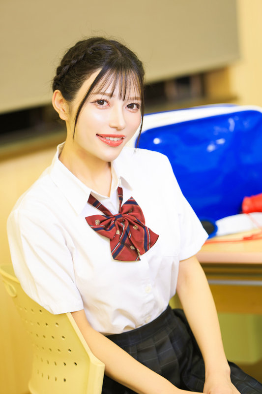 ひなみ 無料サンプル画像(1) 【推し顔AV女優コレクション】
